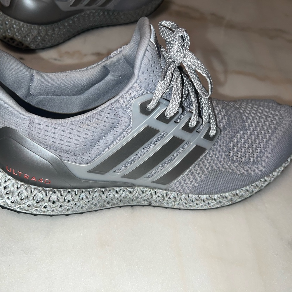 Adidas ultraboost nasa - Picture 3 of 4